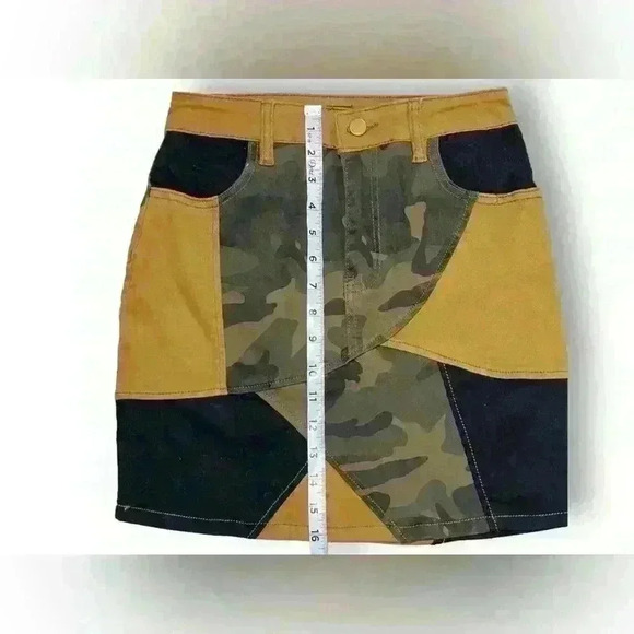 American Bazi Dresses & Skirts - American Brazil Mini Skirt Black Combo Camo Stretch Denim Size Small